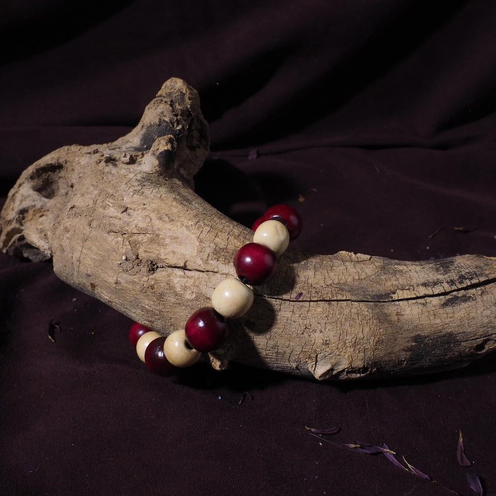 Red and beige wooden bead bracelet for everyday wear